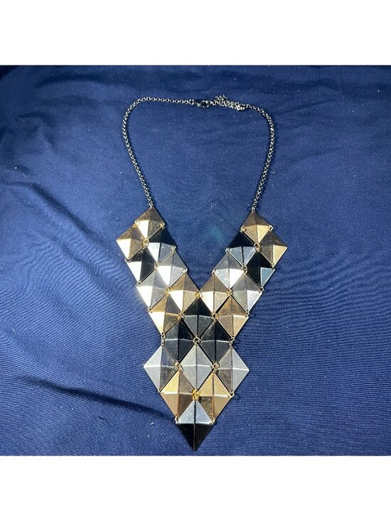 Jewelry - Geometric Gold & Silver Metal Statement Necklace With Adjustable Chain